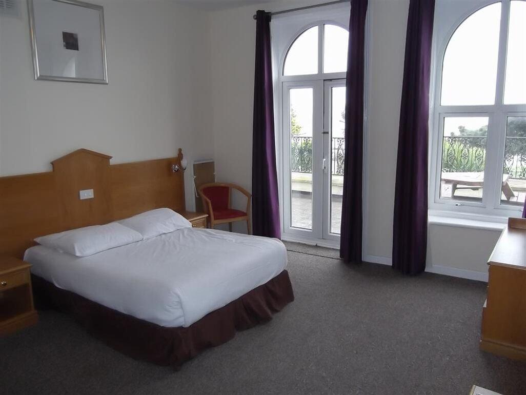 קלקטון און סי Esplanade Hotel מראה חיצוני תמונה